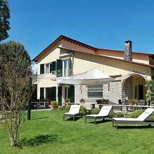 5* Hotel Augustus Y