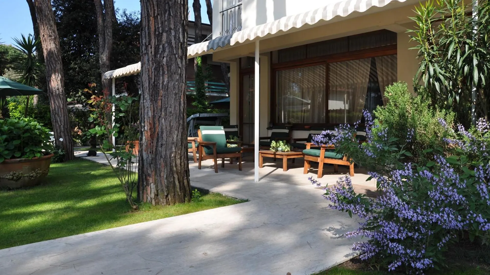 Hotel Etruria Forte dei Marmi 3*,